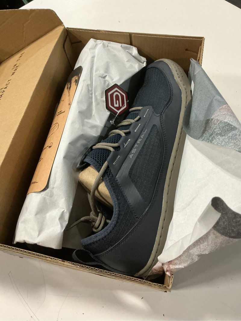Condition photo showing New/Like New for astral loyak ac water shoes - men’s & women’s barefoot, quick-drying, minimalist sneaker for kayaking, beachwear, fishing, & hiking ( size : m10 / w 11 ))