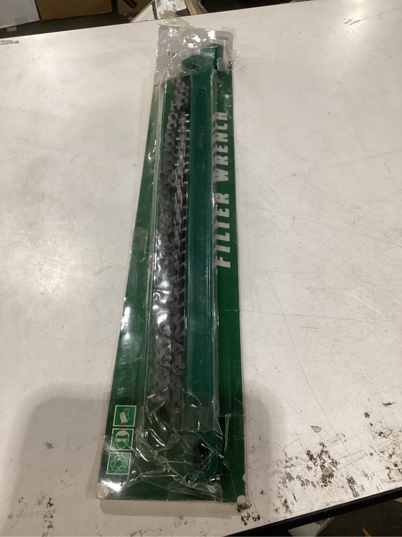 Condition photo showing Good Condition for 24 inch heavy duty chain oil filter wrench, adjustable long handle tool fits max 12.6 inch diameter 24 inch-green