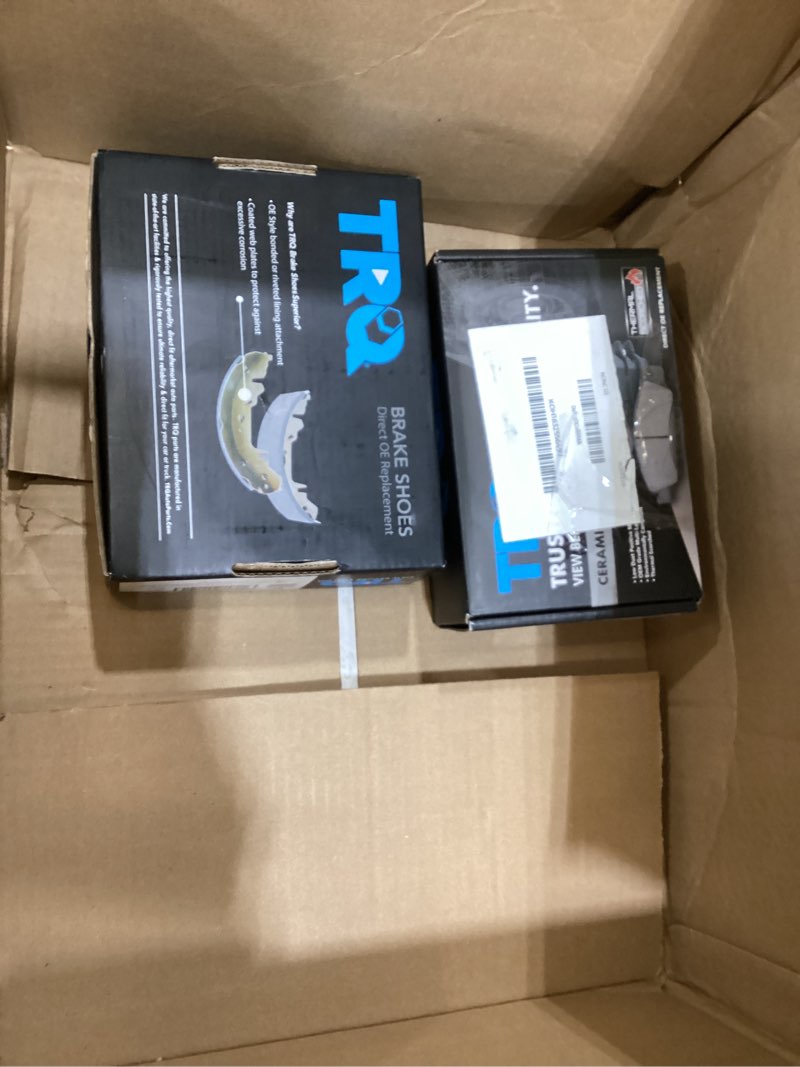 Condition photo showing Good Condition for TRQ Front Brake Pads Ceramic Compatible with 2021 Nissan Kicks Ceramic BFA81744