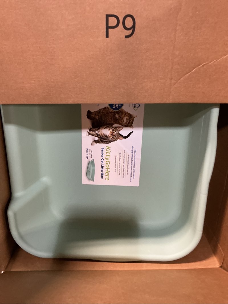 Condition photo showing Good Condition for kittygohere senior cat litter box 1 pack, large green low entrance kitty litter box, sized for cats comfort, perfect for senior and arthritic cats, made in usa large apple green