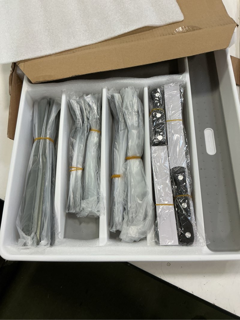 Condition photo showing Good Condition for Black 49 Pieces Stainless Steel Flatware Sets With Organizer,Black Silverware Sets With Steak Knives Service For 8,Black Tableware Cutlery Sets For Home Kitchen