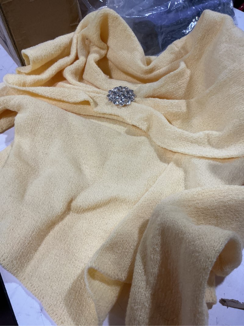 Condition photo showing Good Condition for verdusa women's elegant metal rhinestone sweater long sleeve thermal pullovers winter clothes medium yellow