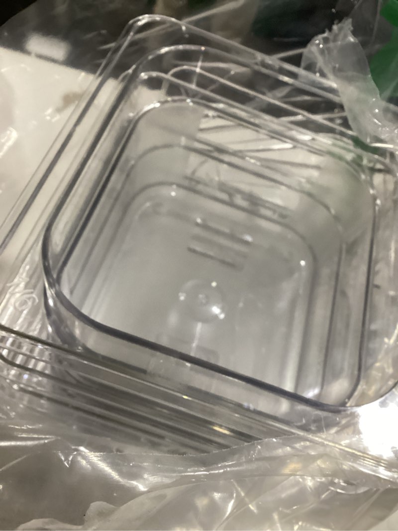 Condition photo showing Good Condition for bekith 6 pack 1/6 size clear polycarbonate food pans with lids for kitchen restaurant food prep, 4 inches deep