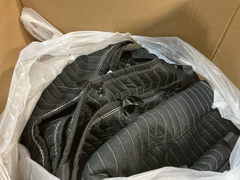 Condition photo showing As Is for VEVOR Sound Dampening Blanket, 96" x 80", Extra Large Studio Grommeted Blanket with Grommets, Light Blocker for Door Acoustic Noise Blocking Blanket Studio Sound Absorption Sheet, Black