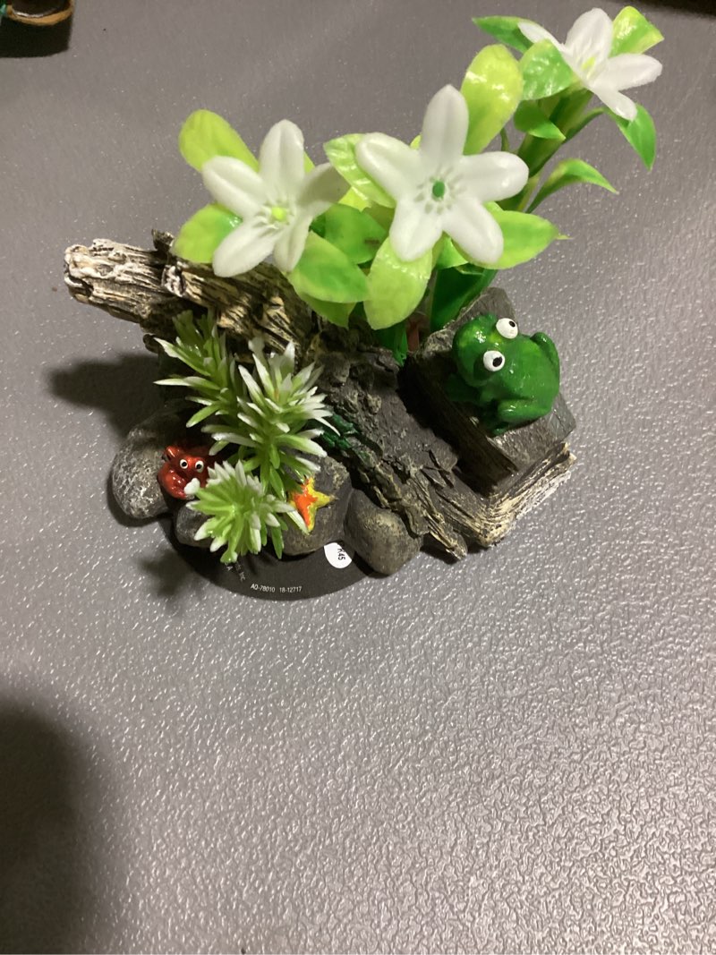 Condition photo showing New/Like New for GloFish Driftwood Ornament Large Detailed Aquarium Decor