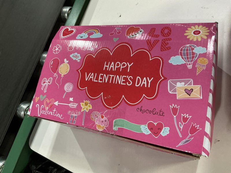 Condition photo showing New/Like New for Grenfield Valenti... y Favors (Rose)