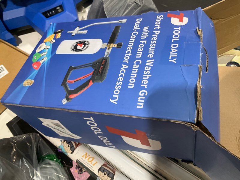 Condition photo showing As Is for tool daily short pressure washer gun with foam cannon, dual connector accessory, 1/4 inch quick connect, 5 spray nozzle tips, 1 liter foam gun with dual connector