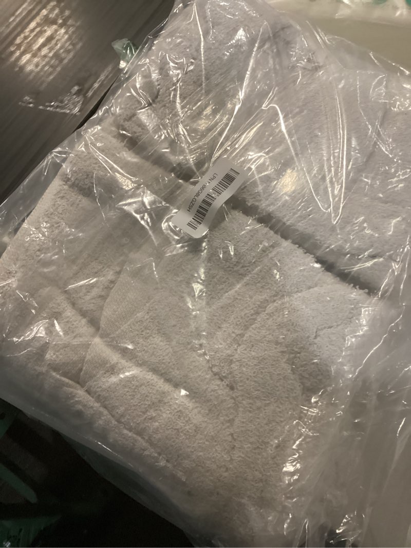 Condition photo showing New/Like New for pack of 24 white bath towels - economy cheap 22x44 inches - lightweight quick drying towels sets for commercial uses, gym, salon, spa & hair bath towel - pack of 24 - 22x44 white