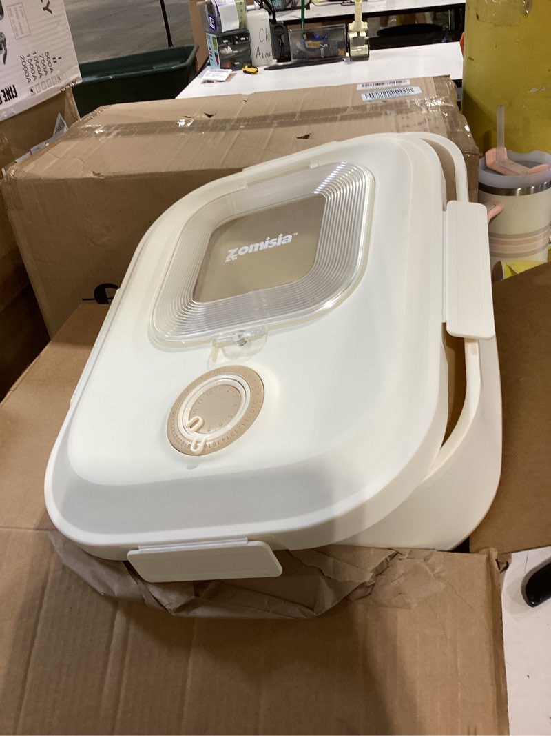 Condition photo showing Good Condition for 45-50lbs dog food storage container, large capacity collapsible airtight pet food storage containers with rolling wheels, transparent lid, scoop and date track, khaki