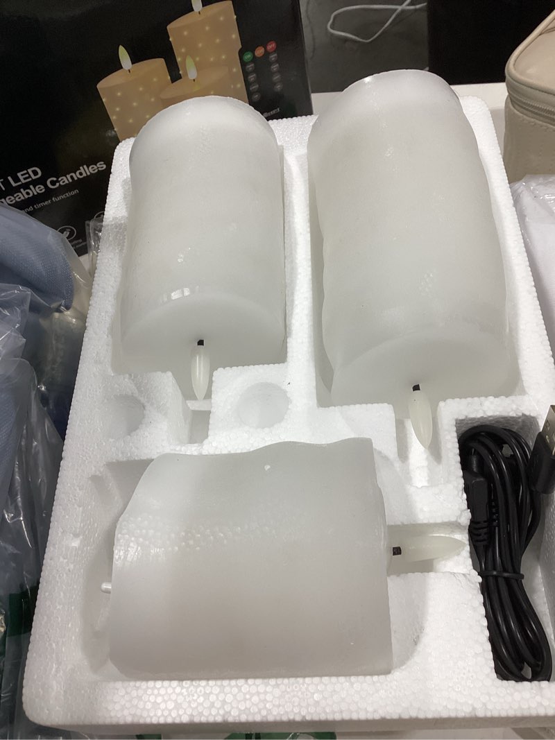 Condition photo showing Good Condition for ledholyt rechargeable glass led flameless candles, embedded star string flickering flameless candles for romantic ambiance and home decoration with remote & timer(white) rechargeable-white glass