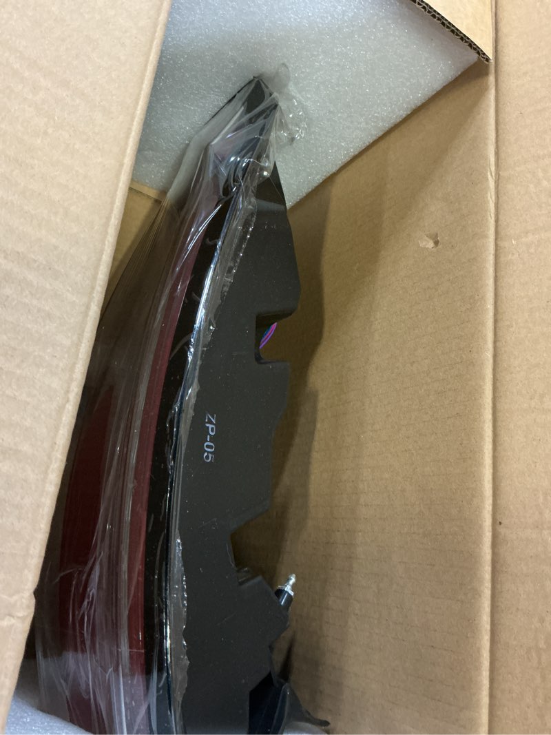 Condition photo showing Good Condition for led tail lights compatible with 2019-2024 ford edge st/st-line/titanium tail light rear brake lamp signal assembly with running lights replace:fo2805129, kt4z-13404-d right passenger side rh with running lights