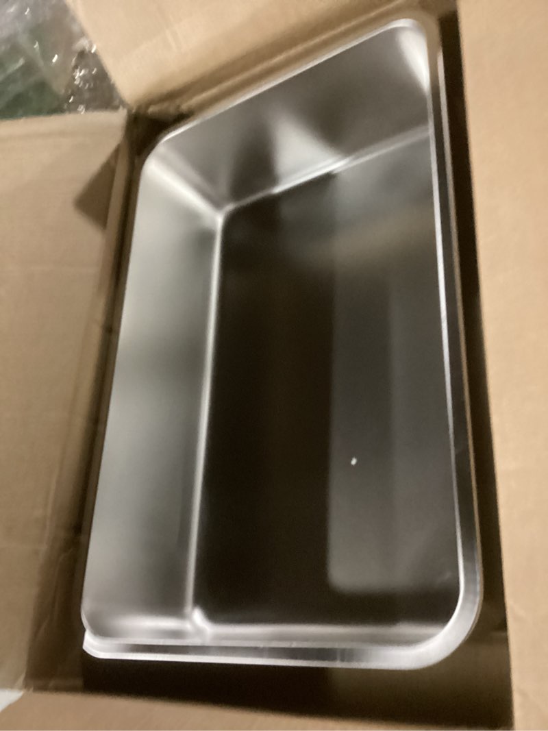 Condition photo showing As Is for x-large stainless steel litter box with high sided, metal cat litter box, odor-free non-stick litterbox pan, easy to clean pet supplies toilet tray for indoor cats, kittens or multicat homes 23.62"l x 15.75"w x 5.91"h