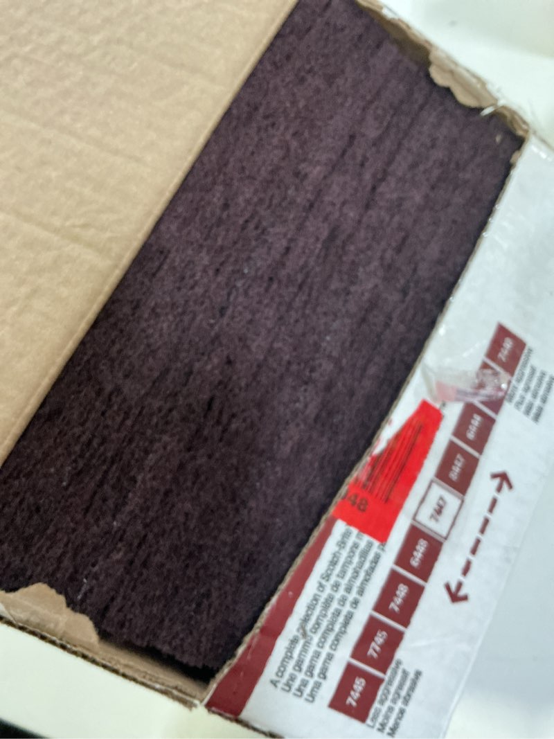 Condition photo showing Good Condition for 6" x 9" 3m 07447 scotch-brite maroon general purpose hand pads (1-pack of 20 pads)