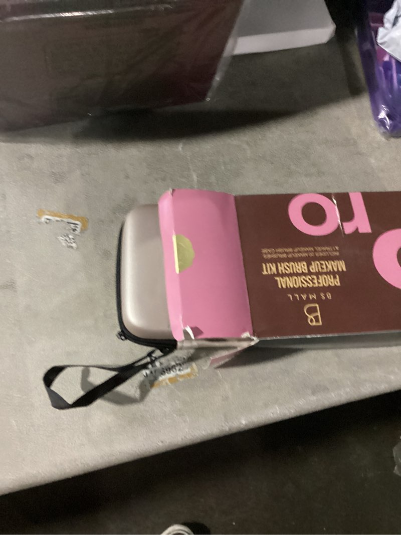 Condition photo showing Good Condition for Professional Makeup Brushes BS-MALL With Travel Case - Kabuki Brush Eyeshadow Brush, Concealer Brush, Blush Brush Bronzer & Foundation Brush 20 Pcs, Labeled Daily Use & Versatile Occasions Gift Box A-Coffee