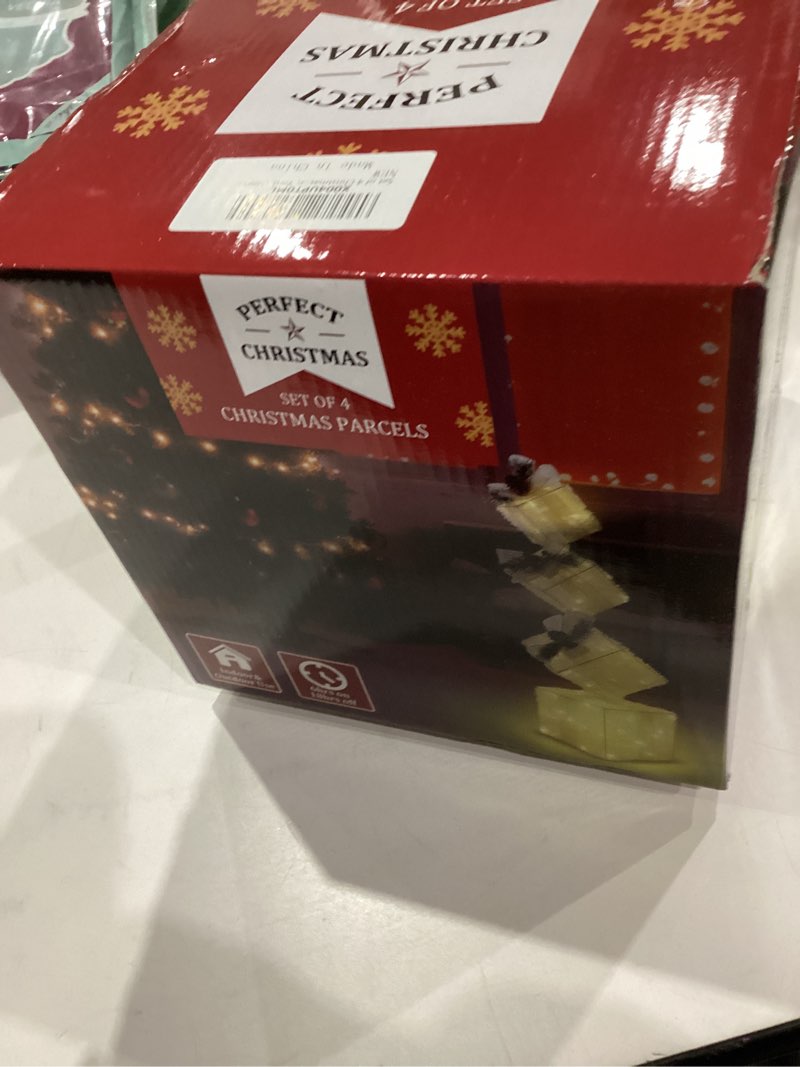 Condition photo showing New/Like New for F FINEC Set of 4 Christmas Lighted Gift Boxes, Stackable Light Up Present Boxes Ornament, Battery Operated Xmas Present Boxes, LED Christmas Boxes with Bows for Indoor Christmas Tree, Yard, (Red)