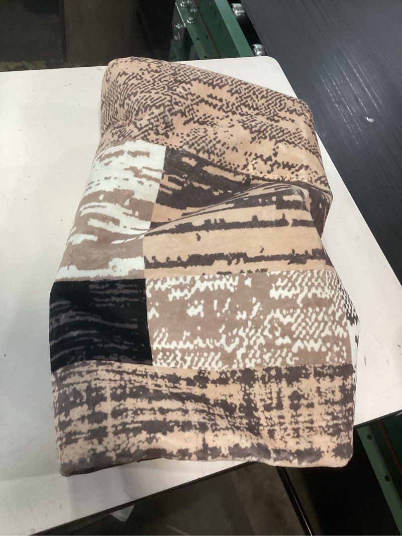 Condition photo showing Good Condition for FlyDOIT Modern Geometric Patchwork Area Rug, 5x8 Chocolate Large Rugs for Living Room, Rockwood Collection Indoor Rugs for Bedroom, Throw Carpet Floor Decor for Entryway Dining Room Office Nursery 5' x 8' (Rectangular) Chocolate