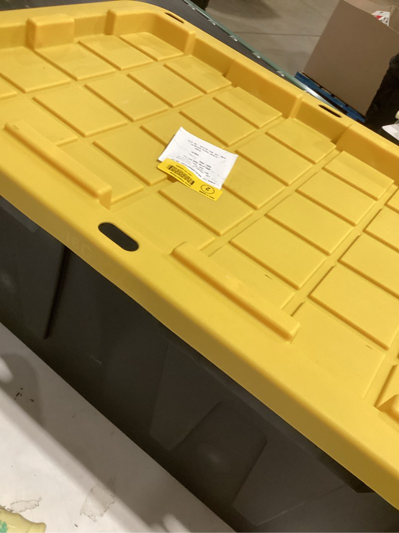 Condition photo showing Good Condition for Project Source Commander Large 27 -Gallons ( 108 -Quarts ) Black and Yellow Heavy Duty