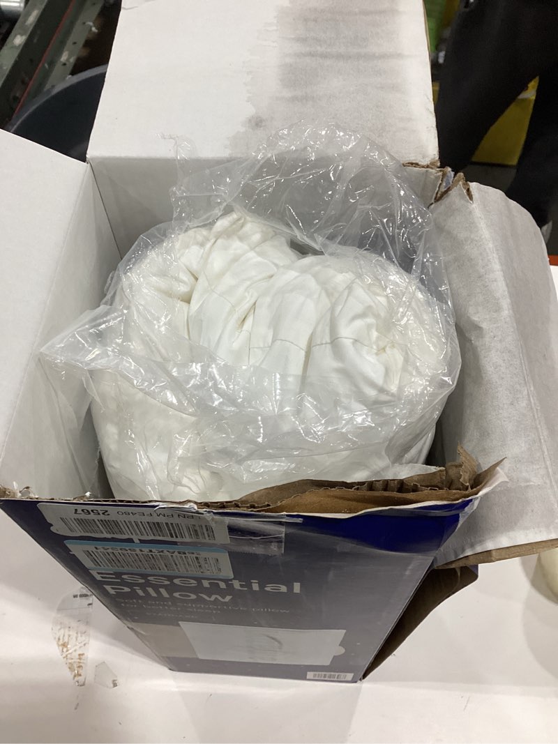 Condition photo showing Good Condition for Casper - Essential Pillow - White