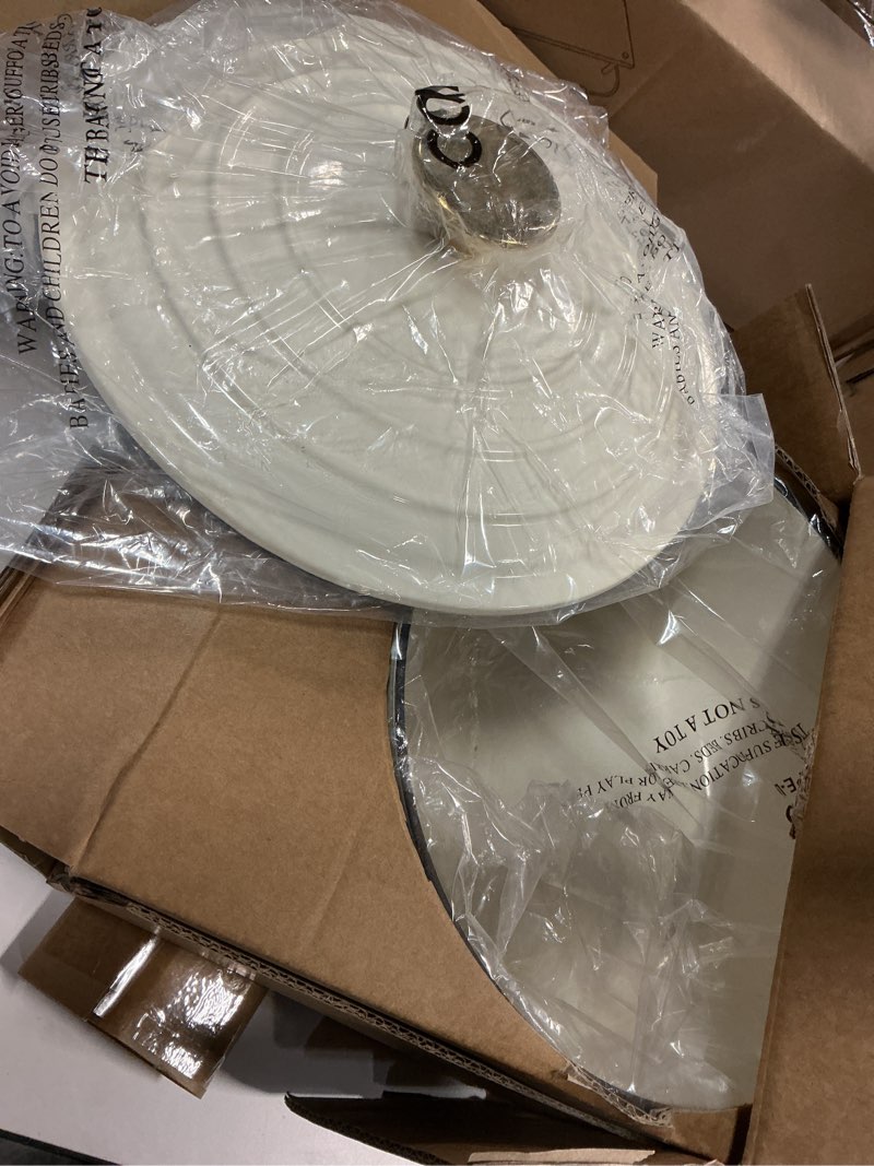 Condition photo showing New/Like New for carote 4.5qt enamel cast iron dutch oven, 9.5 inch round soup pot with lid, induction compatible, white