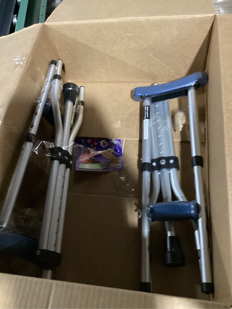 Condition photo showing Good Condition for aluminum underarm crutches for adults & seniors, adjustable height 38.2-61.8 in (16 levels), lightweight 2.0 lb each, 300 lb per pair, non-slip tips, tool-free setup, push-pin locking