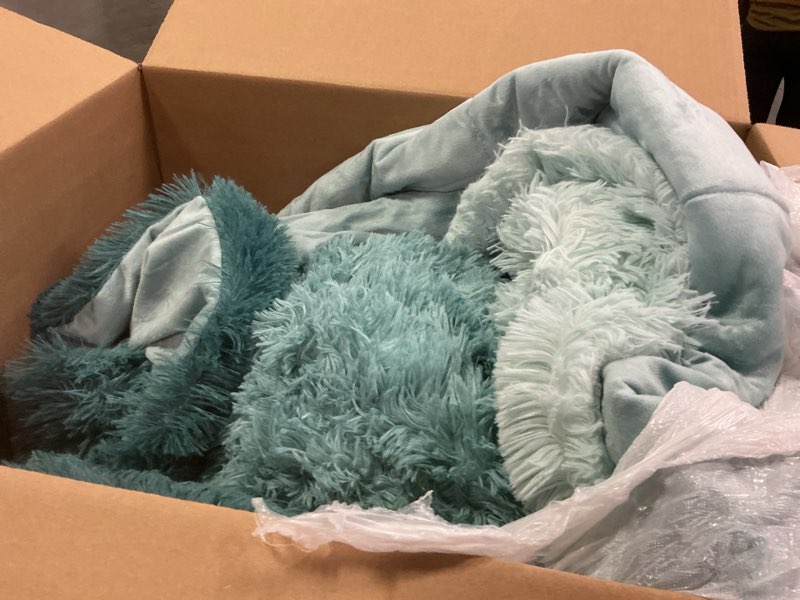 Condition photo showing As Is for Intelligent Design Brielle, Long Shaggy Faux Fur Comforter Set, Plush Reverse, Trendy Ombre Design, 