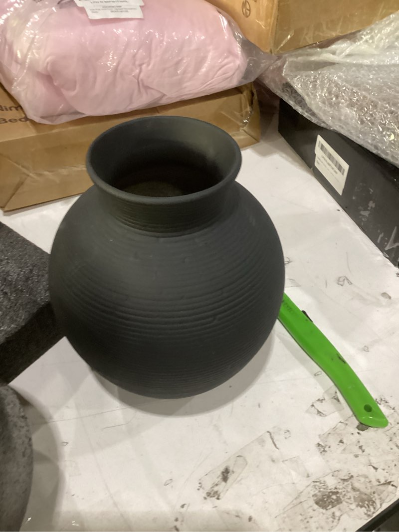Condition photo showing New/Like New for ceramic flower vase home decor, 7.4 in farmhouse table vases retro vintage living room kitchen bedroom decoration pottery decorative vases for flowers house shelf office desk dining entryway, black 7.4 in - black