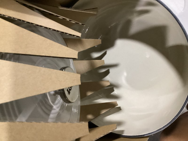 Condition photo showing Good Condition for lodge essential enamel cast iron dutch oven 6 quarts - perfect for bread baking, braising, marinating & slow cooking, features moisture-sealing lid & dual handles, kitchen essentials, oyster white