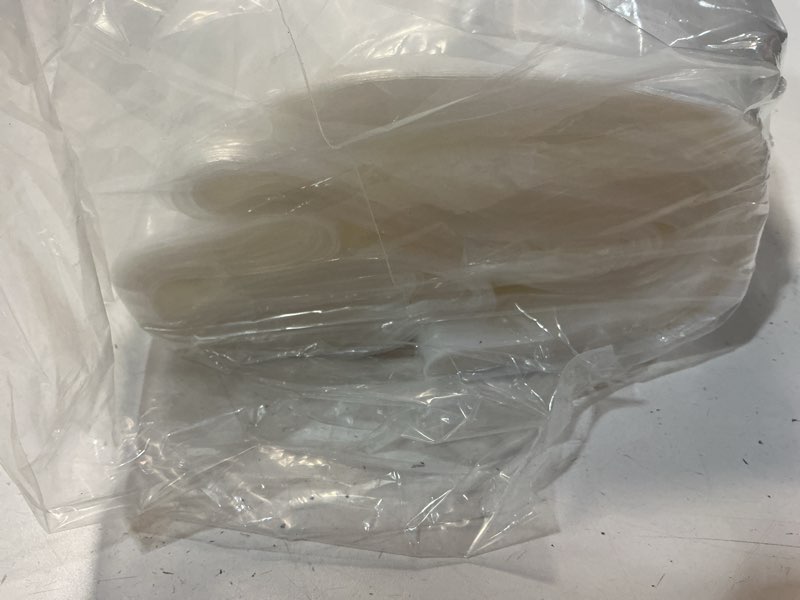 Condition photo showing Good Condition for gpi - 2.5 gallon extra-large zip bags, 13" x 18" large reclosable lock zip bags, clear plastic zipper storage bags with zip top lock for freezer, clothing, food, supplies - 100 count 13" x 18" 100