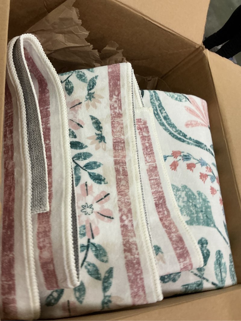 Condition photo showing Good Condition for SHACOS 6x9 Floral Area Rugs for Living Room, Machine Washable Vintage Boho Rugs for Bedroom, Non Slip Soft Floral Low-Pile Nursery Carpet for Kids Room Dining Room Entryway Indoor, Pink Pink 6' x 9' (Rectangular)