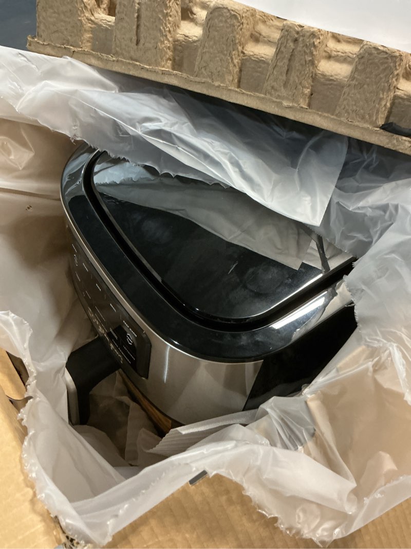 Condition photo showing Good Condition for cuisinart air fryer, 6-quart basket large fryer with 5 cooking functions to roast, bake, broil, air fry and keep warm, 5 airfryer presets, dishwasher-safe parts, air-200nas, stainless steel & black 6 qt. window