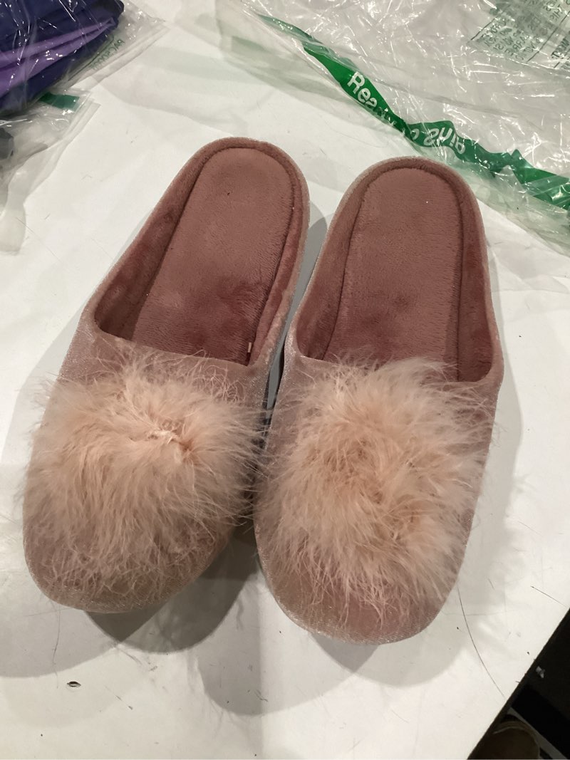 Condition photo showing Good Condition for bctex coll women's cozy velvet memory foam house slipper,ladies fuzzy bedroom slipper non-slip sole pink 11-12