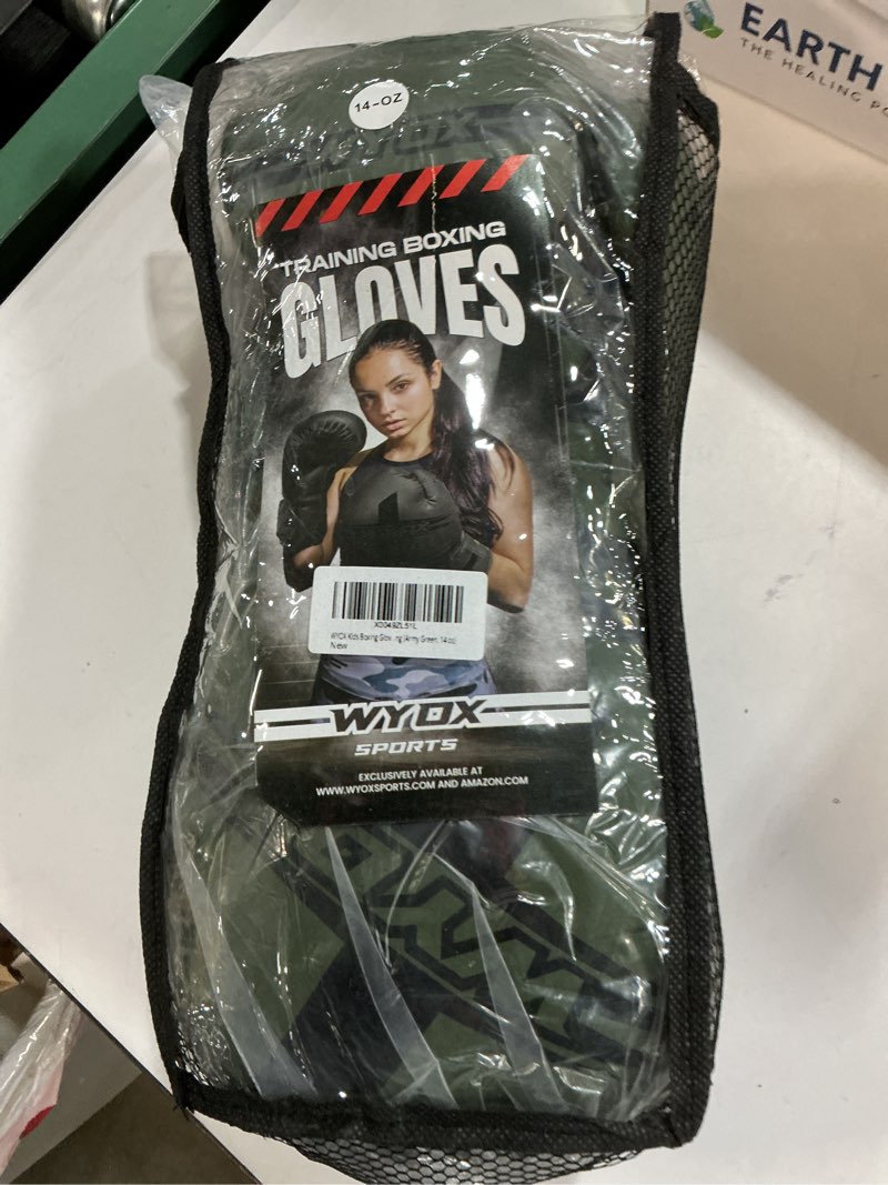 Condition photo showing New/Like New for WYOX Kids Boxing Gloves 4oz 6oz 8oz – Youth Punching Gloves for Boys & Girls Ages 3–15 – Sparring Gloves for Punching Bag, Kickboxing, Muay Thai, MMA – Boxing Gloves for Kids Training Set 14 oz Green