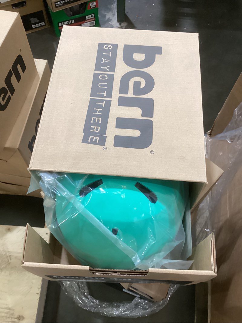 Condition photo showing New/Like New for Bern Macon 2.0 Helmet - Bike