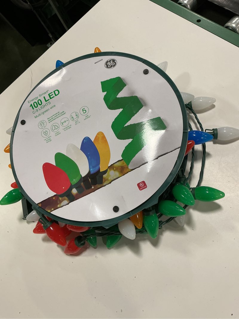 Condition photo showing Good Condition for GE Energy Smart 100 LED C-9 Lights Multi Color with Green Wire 66-FT