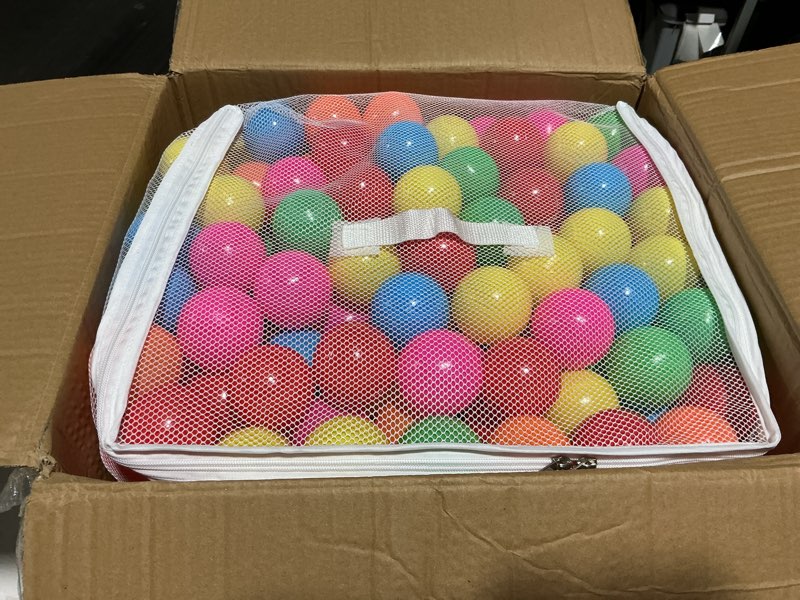 Condition photo showing Good Condition for Amazon Basics BPA Free Crush-Proof Plastic Ball, Pit Balls with Storage Bag, Toddlers Kids 12+ Months, Pack of 400 Balls, 6 Bright Colors 400 Balls Bright Colors