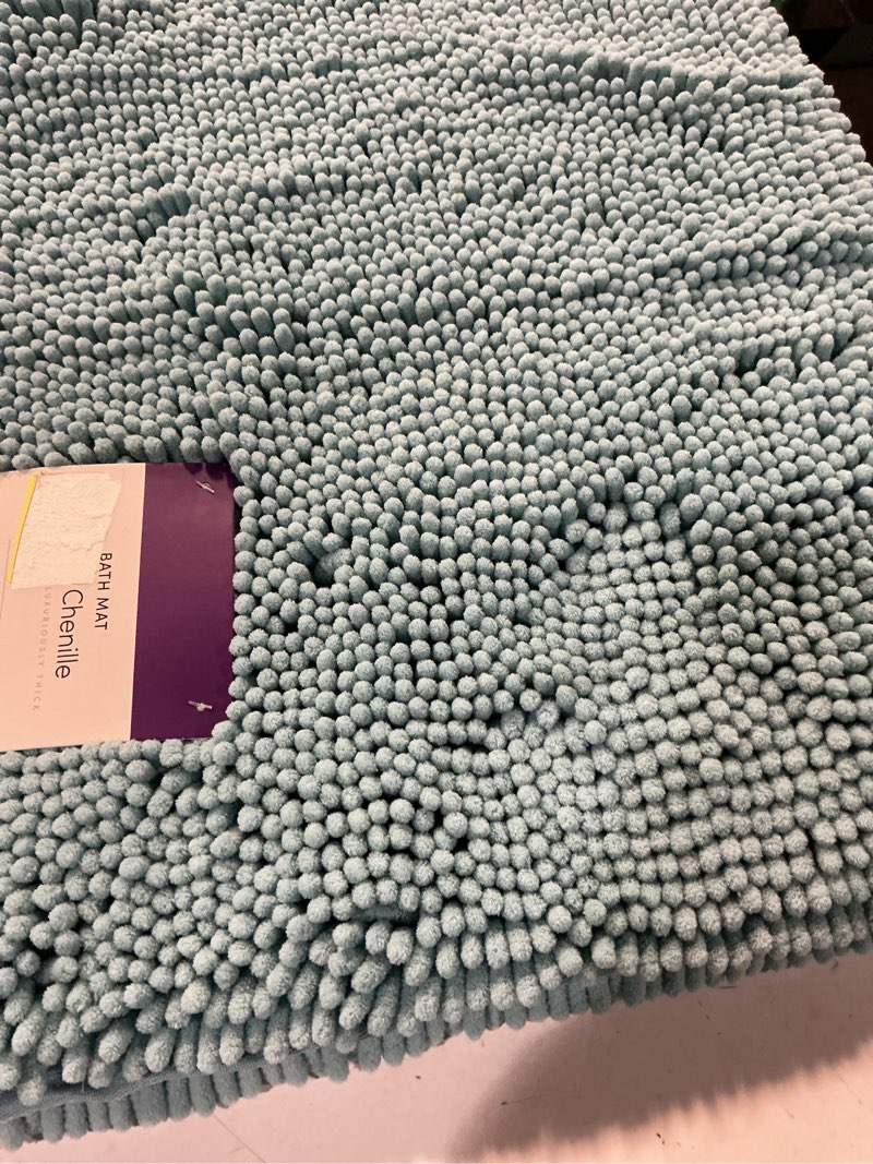 Condition photo showing Good Condition for plush shag chenille aqua 21 in. x 34 in. bath rug