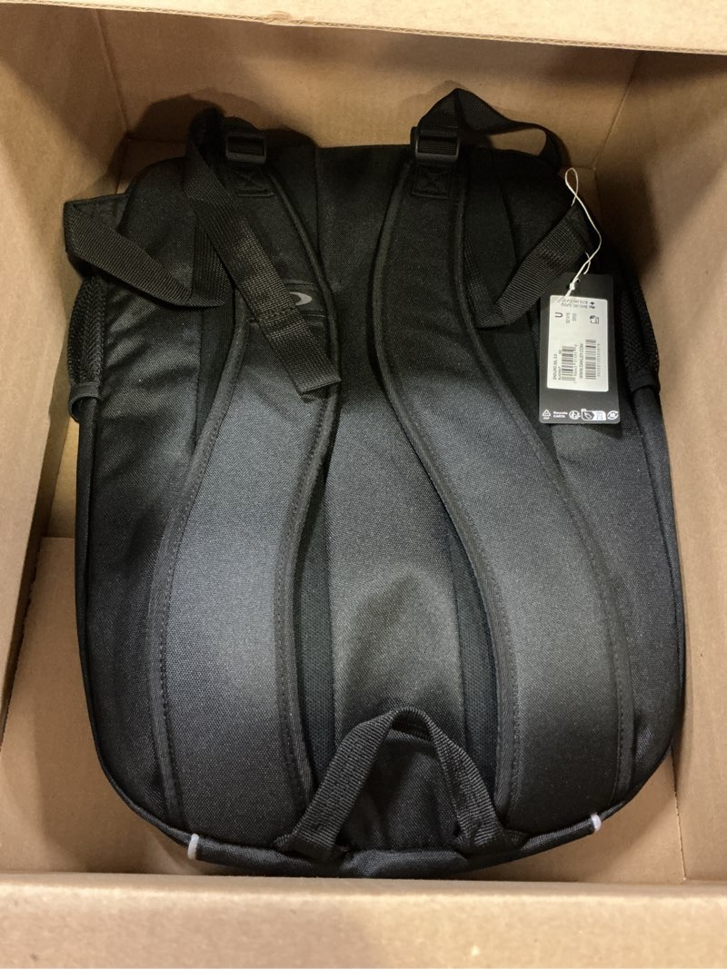 Condition photo showing Good Condition for oakley enduro 3.0 20l backpack, blackout one size blackout