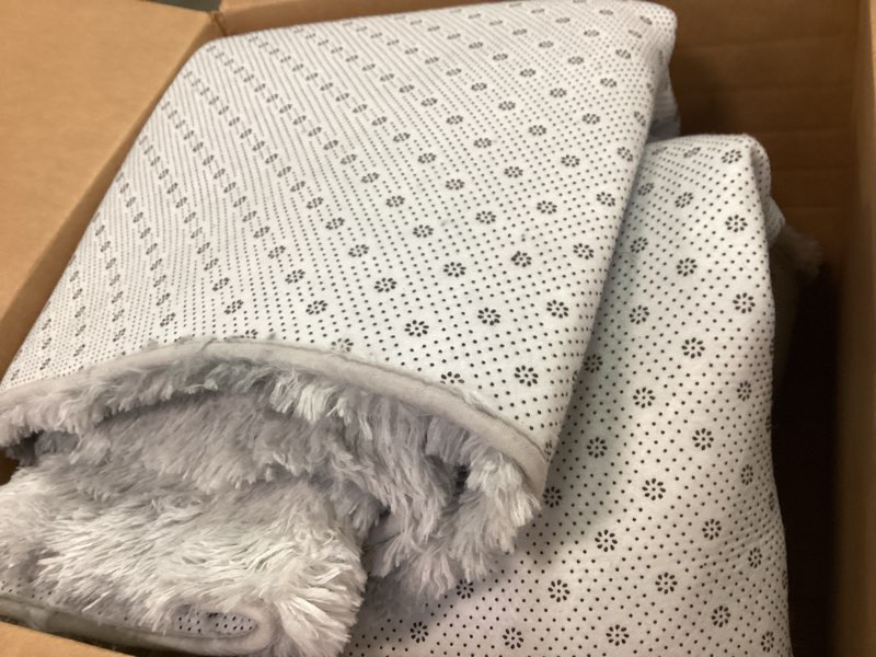 Condition photo showing Good Condition for Large Shag Area Rugs 8 x 10, Tie-Dyed Plush Fuzzy Rugs for Living Room, Ultra Soft Fluffy Furry Rug for Bedroom, Indoor Carpet Nursery Rugs for Kids Room Home Decor, Light Grey