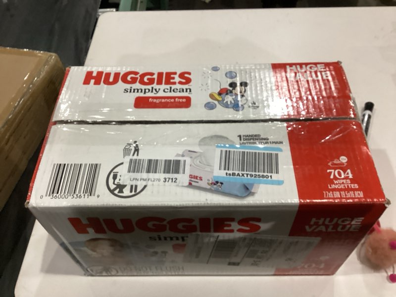 Condition photo showing New/Like New for huggies simply clean baby wipes flip lid packs 704 wipes total, white, unscented, 11 count