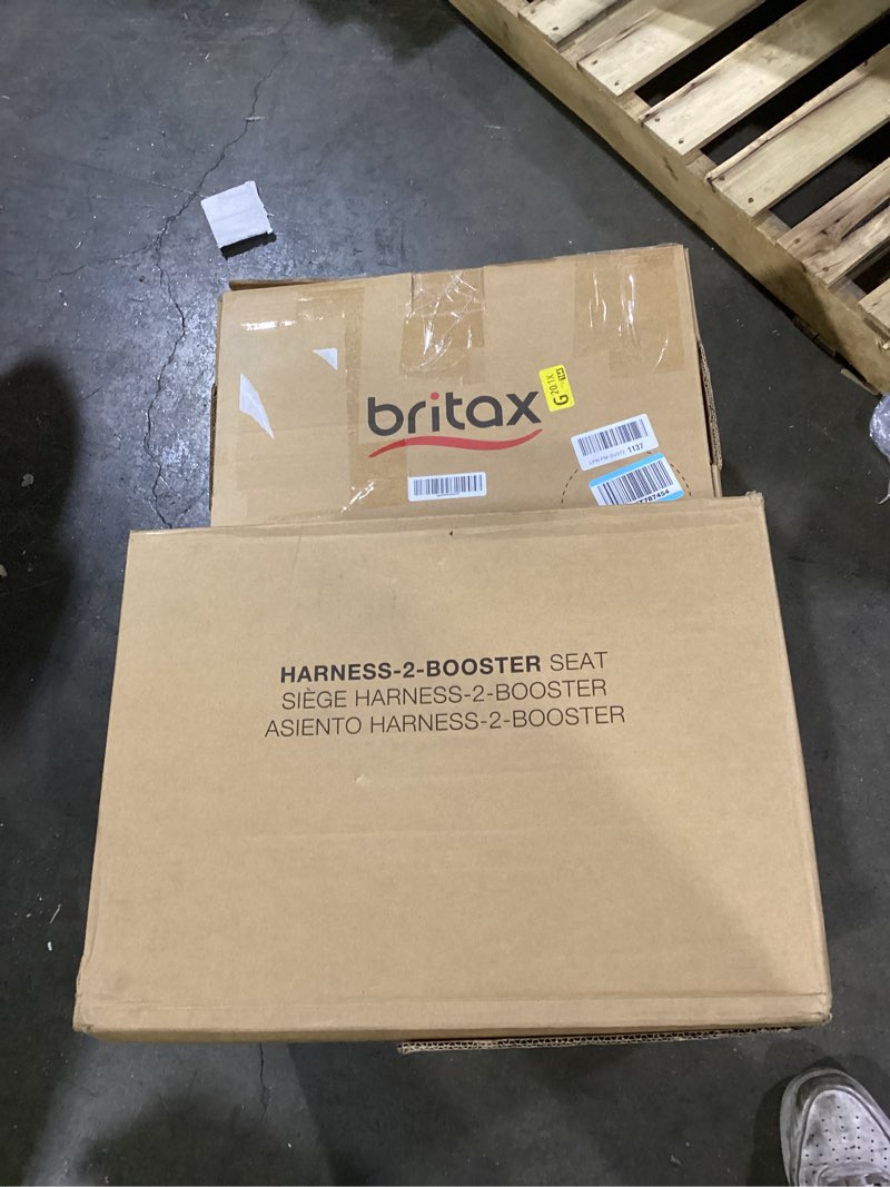 Condition photo showing New/Like New for britax grow with you clicktight harness-2-booster car seat, cool n dry - cool flow moisture wicking fabric gwy clicktight cool n dry