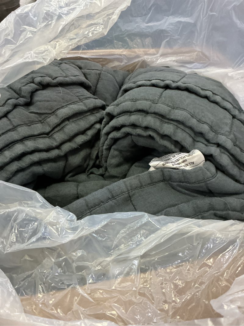 Condition photo showing Good Condition for european linen box quilt, king/cal king, nightfall