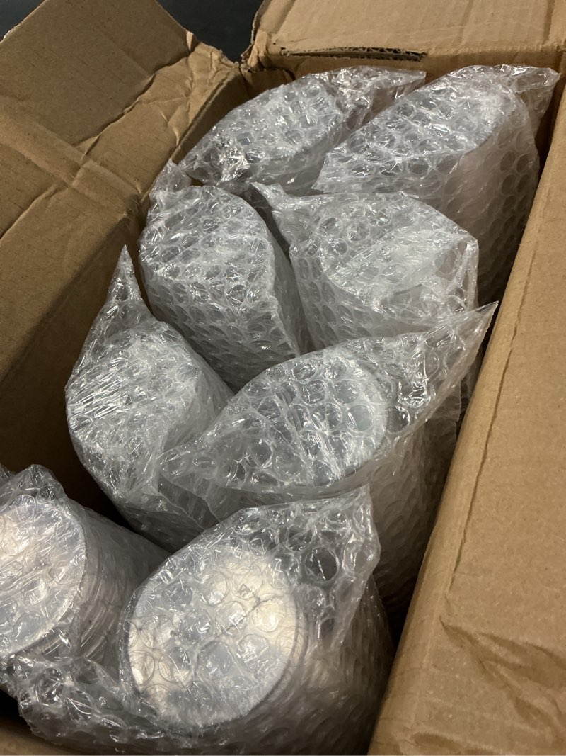 Condition photo showing New/Like New for byvivace 12oz plastic cups with gold rimmed sturdy & food safe disposable wine glasses weeding party cups disposable drinking cups plastic cocktail glasses for wine, juice & cold beverages [200 pack] 12oz - gold - 200count