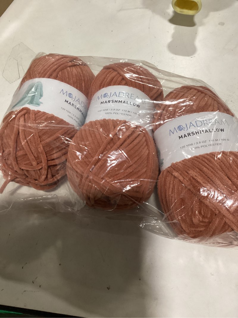 https://lotting-media.assets.bidfta.com/lotting_39b016df-70de-40c0-9ac3-b2fed189dad0