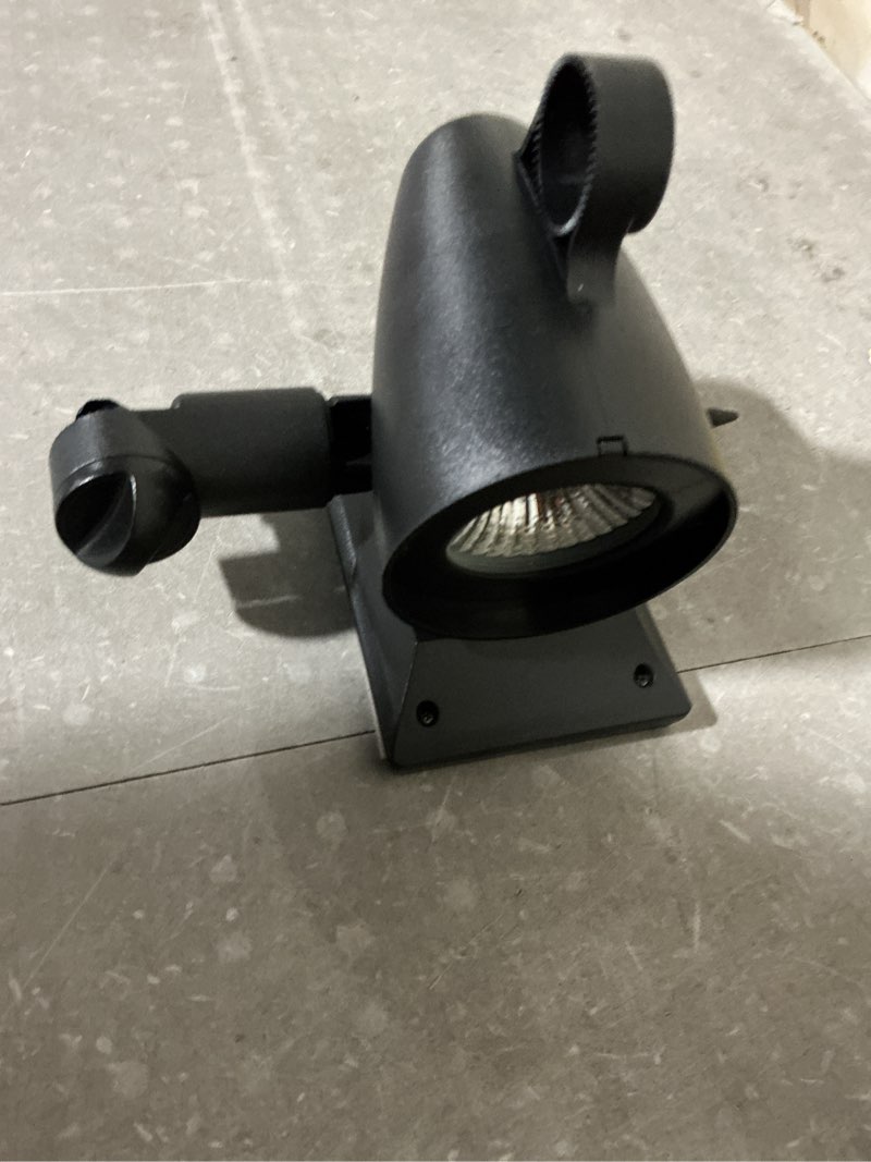 Condition photo showing Good Condition for harbor breeze 60 -lumens 1 -watt black solar led spot light
