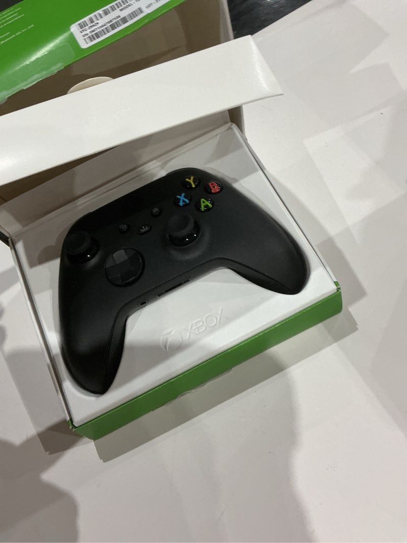 Condition photo showing Good Condition for Xbox Wireless Gaming Controller (2025) – Carbon Black – Play on Xbox, Windows, Android, iOS, FireTV Sticks, Smart TVs, VR Headsets