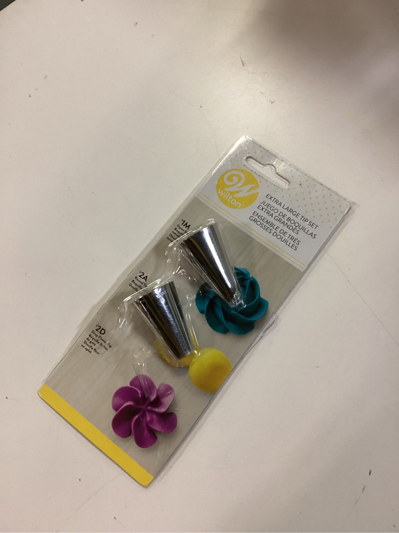 Condition photo showing New/Like New for Wilton Decorating Tip Set2 /Pkg-#104 Petal/#352 Leaf/#224 Flower