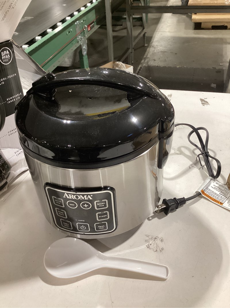 Condition photo showing Good Condition for AROMA Digital Rice Cooker, 4-Cup (Uncooked) / 8-Cup (Cooked), Steamer, Grain Cooker, Multicooker, 2 Qt, Stainless Steel Exterior, ARC-914SBD 4 Cup Uncooked / 8 Cup Cooked