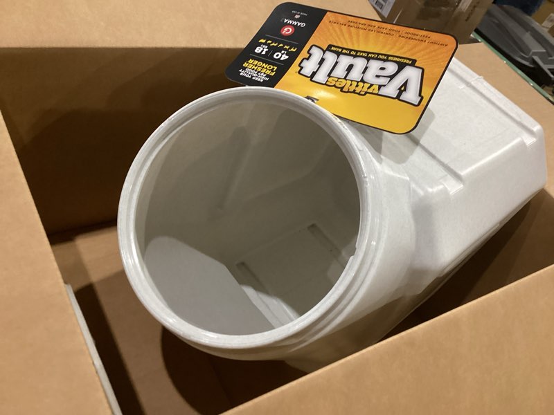 Condition photo showing Good Condition for gamma2 vittles vault stackable dog food storage container with sealing lid, up to 40 lbs dry pet food storage container, usa-made - [20.5"l x 12"w x 16.75"h] 40 pounds container