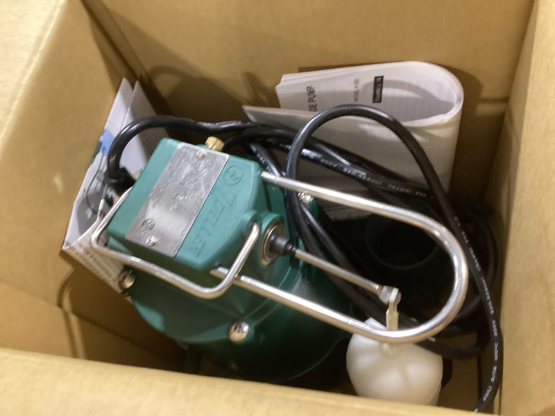 Condition photo showing Good Condition for flint&walling mfg co inc zoeller 1/2 hp (horsepower) 6000 gph cast iron vertical float switch submersible sewage pump - case of: 1;