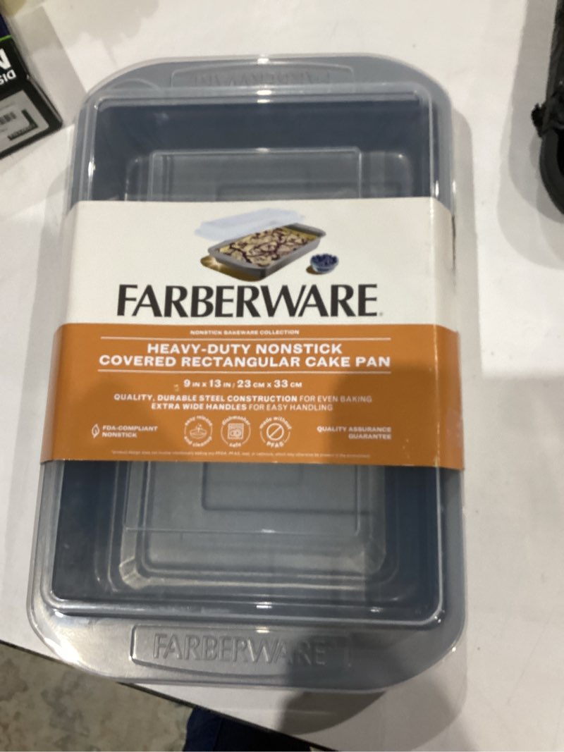 Condition photo showing Good Condition for farberware nonstick bakeware baking pan with lid / nonstick cake pan with lid, rectangle - 9 inch x 13 inch, gray 9" x 13" w/lid gray